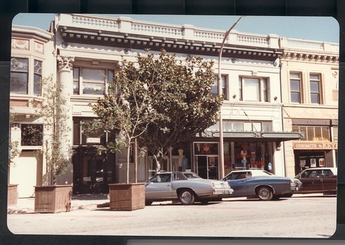 Pacific Gas & Electric, 161 Main Street, Salinas, California, PH769 ©1980 Merle Pearson