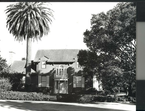 410 El Camino Real Road, CA Ph.615 ©1979 Salinas Public Library