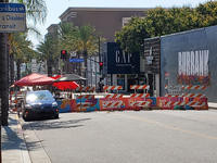 2020 - San Fernando blocked off for Al Fresco dining during COVID