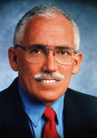 Burbank Mayor (2001-2002) Bob Kramer