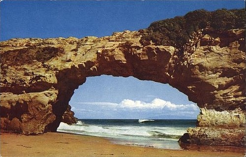 Arched Rock, Natural Bridges State Park