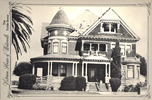 Victorian Houses of Watsonville [Tuttle]