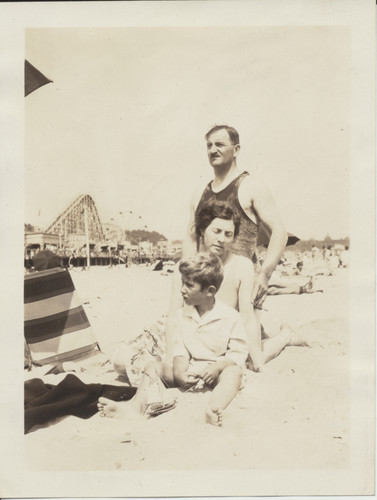 Arnaud family at the beach