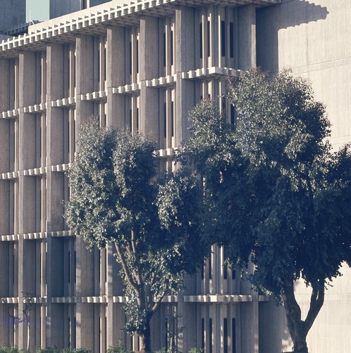 John Muir College: Electrophysics Research Building: exterior: partial view of east side