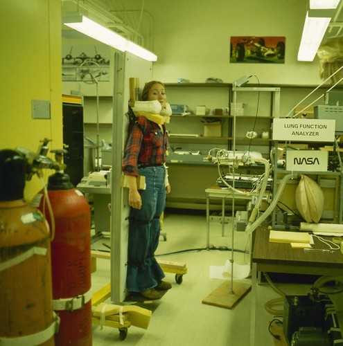 Medical Teaching Facility: interior: research laboratory