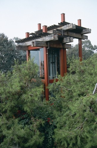 Scripps Institution of Oceanography: exterior: elevator tower