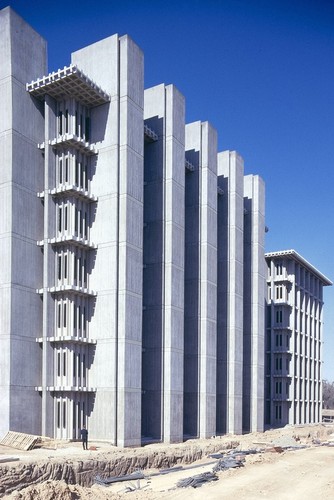 John Muir College: Electrophysics Research Building: exterior: partial view from south west