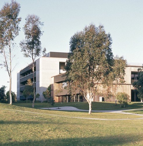 Medical Teaching Facility: exterior: oblique view of north side