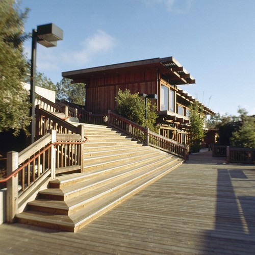 Scripps Institution of Oceanography: exterior: west stairs and south wing