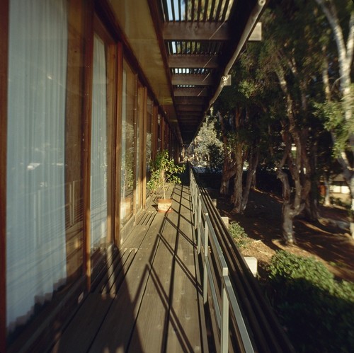 Scripps Institution of Oceanography: exterior: balcony