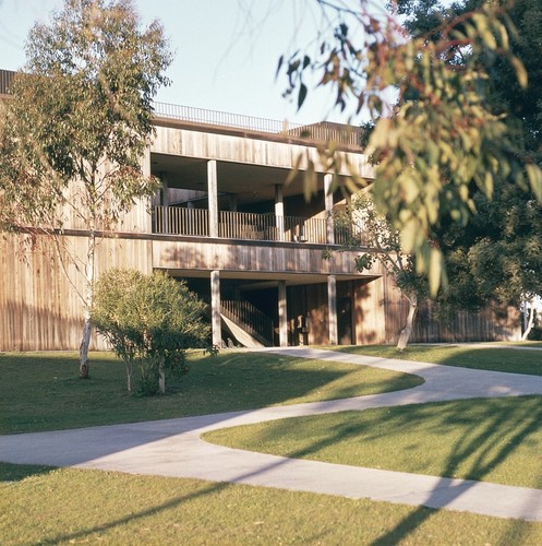 Medical Teaching Facility: exterior: partial view of north side entrance