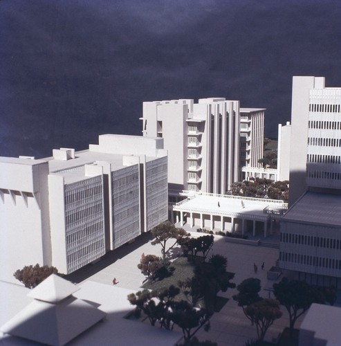 John Muir College: model: Electrophysics Research Building