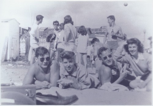 Bob Rittenhouse, Edie Ann Gates, Ed Smith, Joan Harris at Cowell Beach