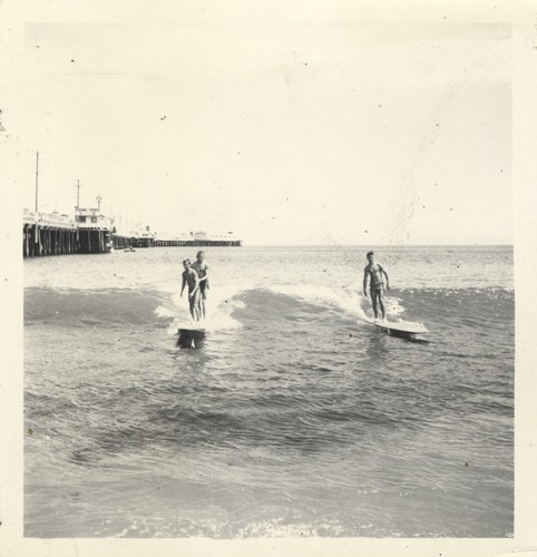 Rich Thompson, Harry Murray, Blake Turner at Cowell Beach