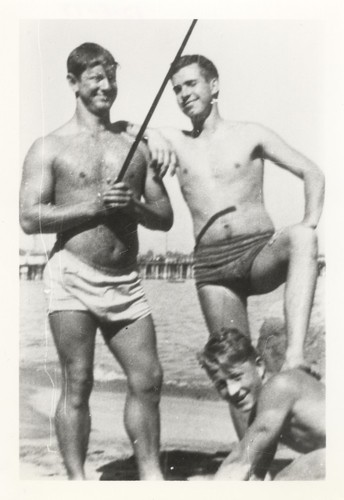 Lloyd Hooper, Les Parry, Bob McCullah at Cowell Beach