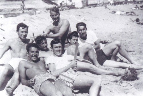 Rear-Bill Grace, Bob Gillies, Rich Thompson, James Alumbaugh, Duane Polly. Front-Harry Mayo, Art Beard at Cowell Beach