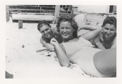 Tommy Roussel, Shirley Templeman, Gerard Owens at Cowell Beach