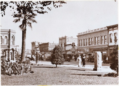 Watsonville Plaza and Downtown