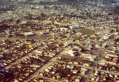 Aerial view of Santa Cruz, with Soquel Avenue