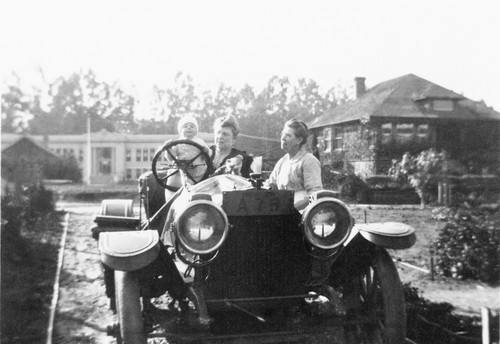 Mrs. Webber, Bess and Walt Tyler, Branciforte Avenue