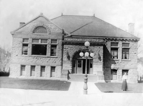 Front view of the Santa Cruz Carnegie (Main) Library