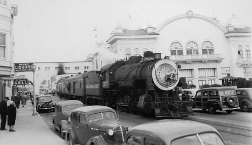 Southern Pacific's Number 2520 on Beach Street