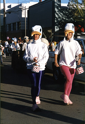 Holiday parade on Pacific Avenue, 1989