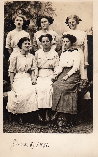 1911 Girls (June)