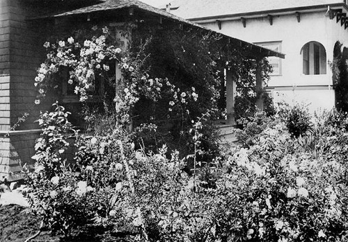 Josephine Clifford McCrackin's house Gedenkheim, on Pacheco Avenue