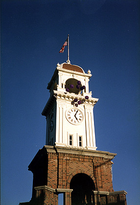 Town clock still shows 5:04