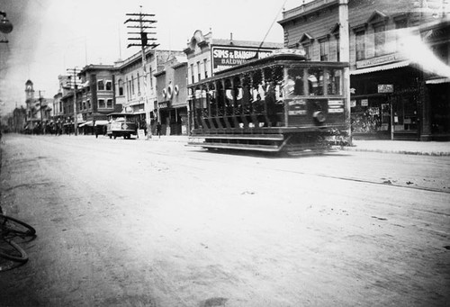 Open bench trolley No. 30 of the Union Traction Company