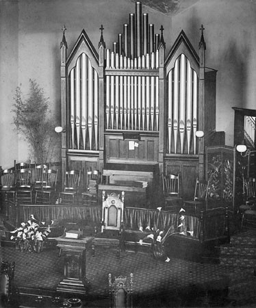 First Congregational Church's pipe organ