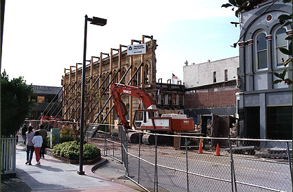 County Bank Building facade-saving effort