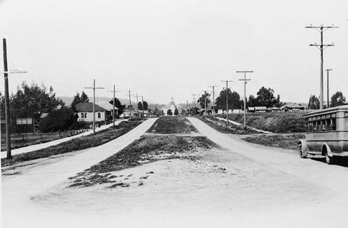 A street scene on Woodrow Avenue with the Garfield Park Tabernacle