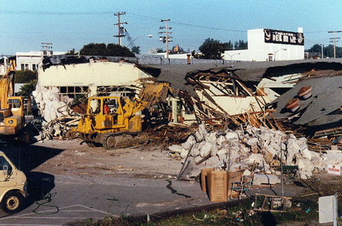 Demolition of Runyan's Furniture Store