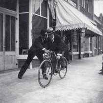 Bicyclists L.E. Hotchkiss and Thomas Neville