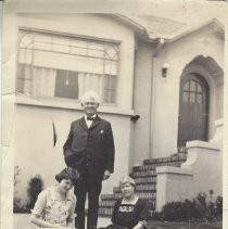 Albert and Minnie Cronenwett and young woman