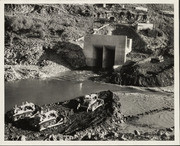 Oroville Dam construction: Heavy Equipment, Western Pacific Railroad