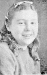 Sebastopol Grammar School 5th grade class photo of Eileen Meyer, about 1912