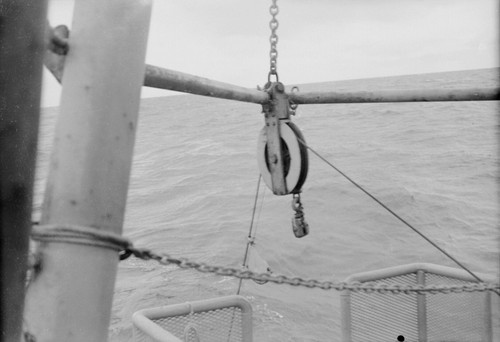 [Pulley and wire rope, R/V HORIZON]