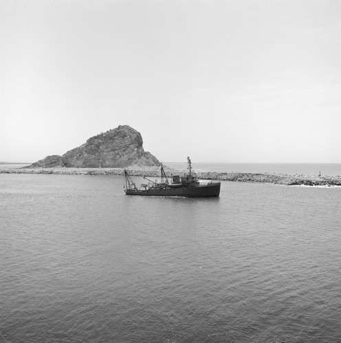 [R/V Horizon in Gulf of California]