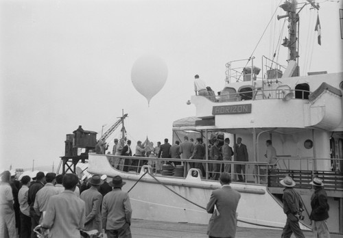 [R/V HORIZON at dock]