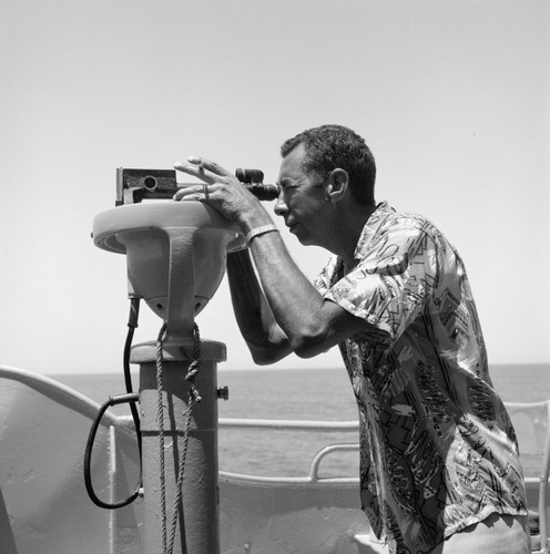 [Ship Captain with navigation instrument R/V Horizon]