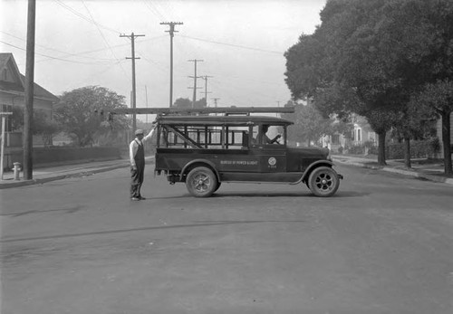 Street light truck