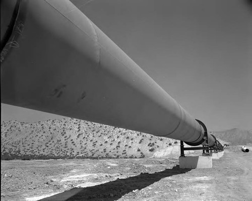 Second Los Angeles Aqueduct crossing a completed section of the Jawbone Canyon Siphon