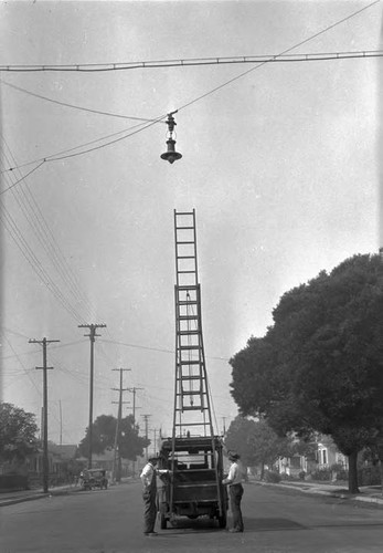 Street light truck