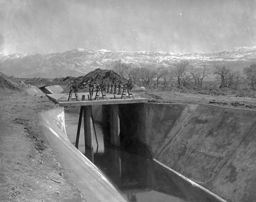 Aqueduct intake gates nearing completion