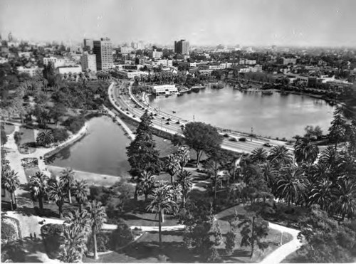 Wilshire Blvd cutting through Westland Park