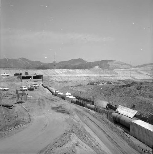 Construction of 99-inch pipeline at Van Norman Reservoir