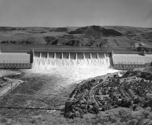 Grand Coulee Dam